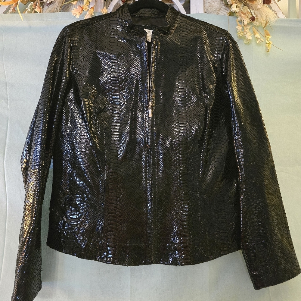 Chico's Black Leather Jacket with Stand-Up Collar and Fitted Silhouette